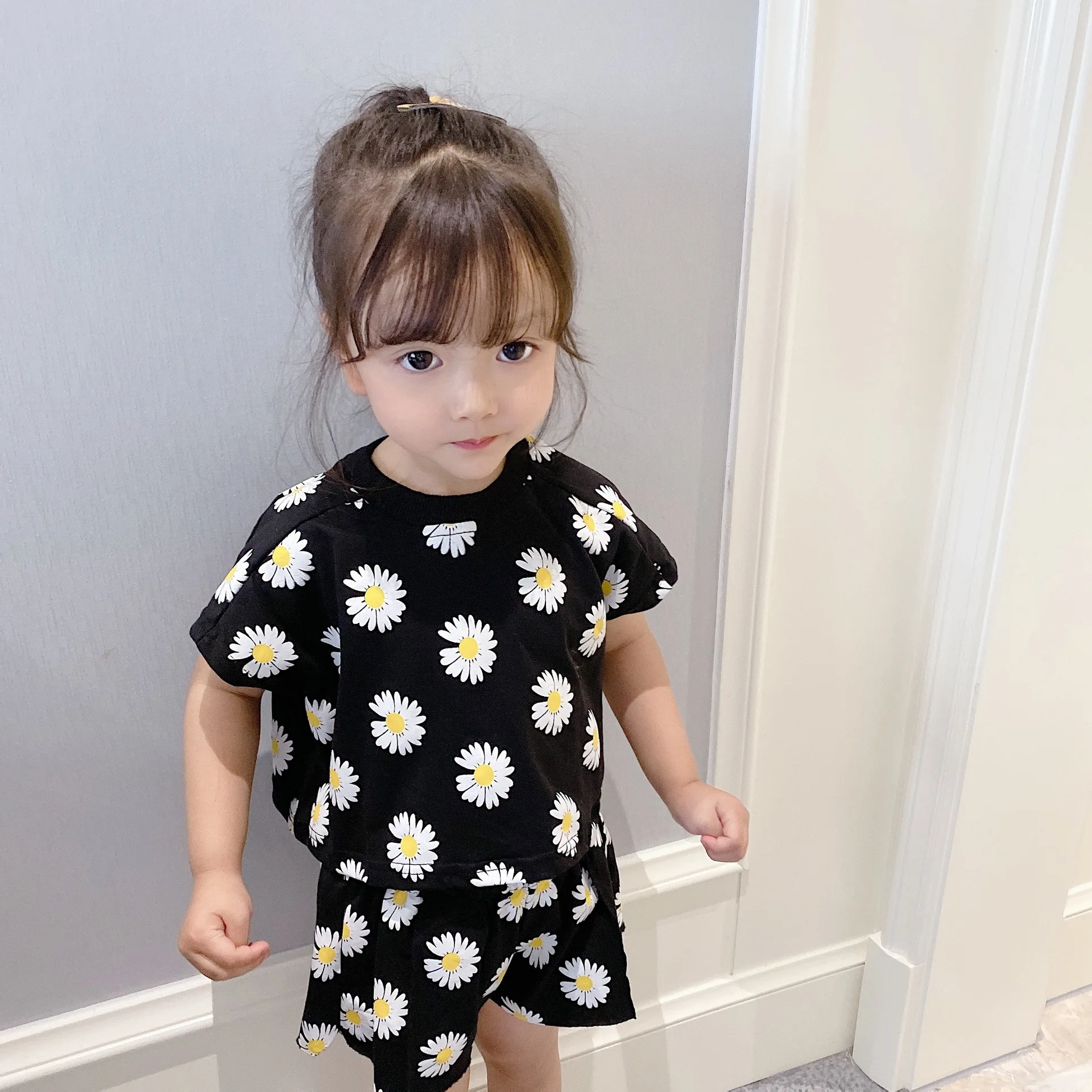 Летние комплекты одежды для маленьких девочек с цветочным принтом свободная