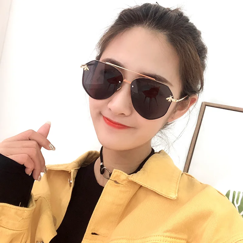 2020 New European and American Sunglasses Female Korean Version of the Tide Square Frame UV400 Protection ins Glasses