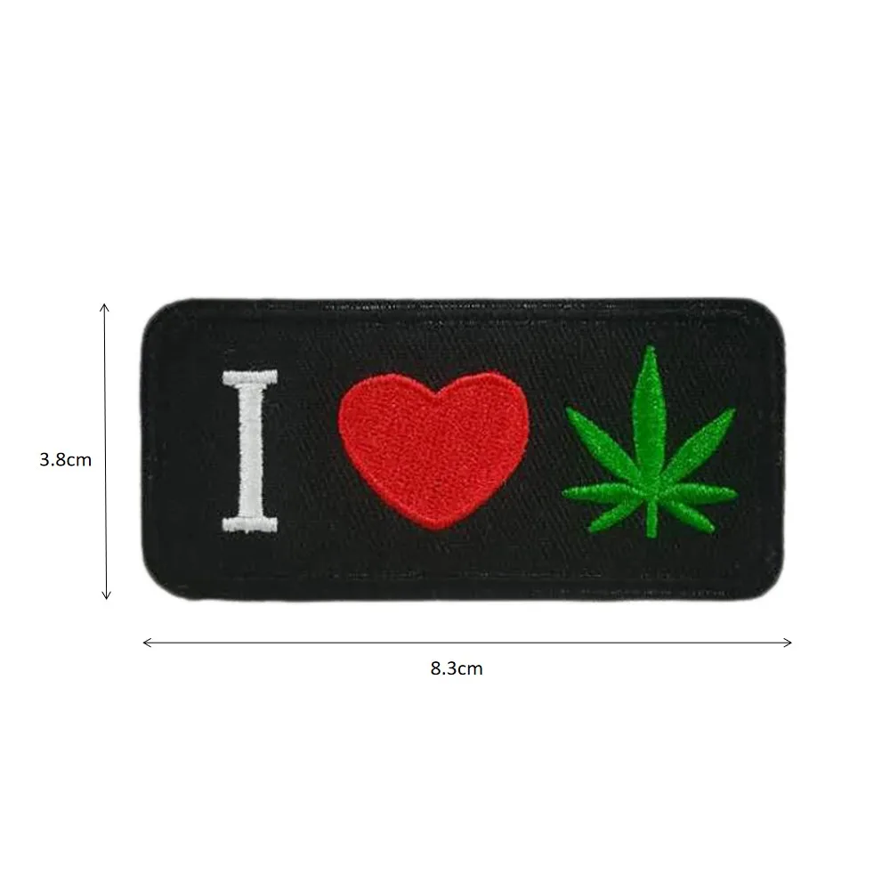 Stoner Smiley Pot Leaf Face Weed retro boho hippie Face US Flag Alien UFO Embroidered iron on patch - Цвет: Серый цвет с красноватым отливом