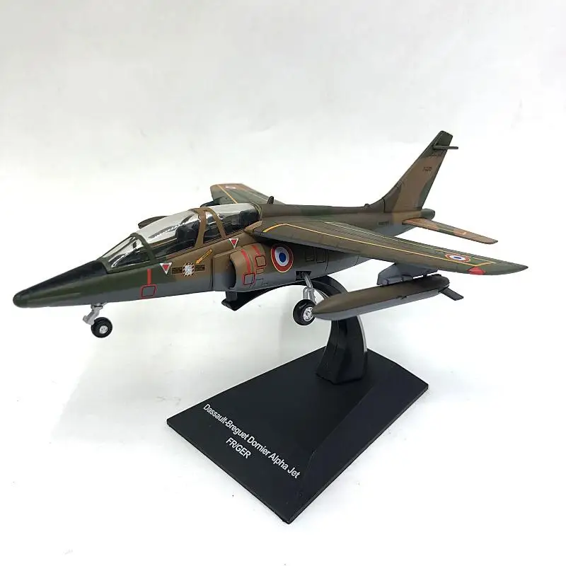 Португалия DASSAULT-BREGUET DOMIER ALPHA JET FR/GER army green 1/72 литье под давлением IXO