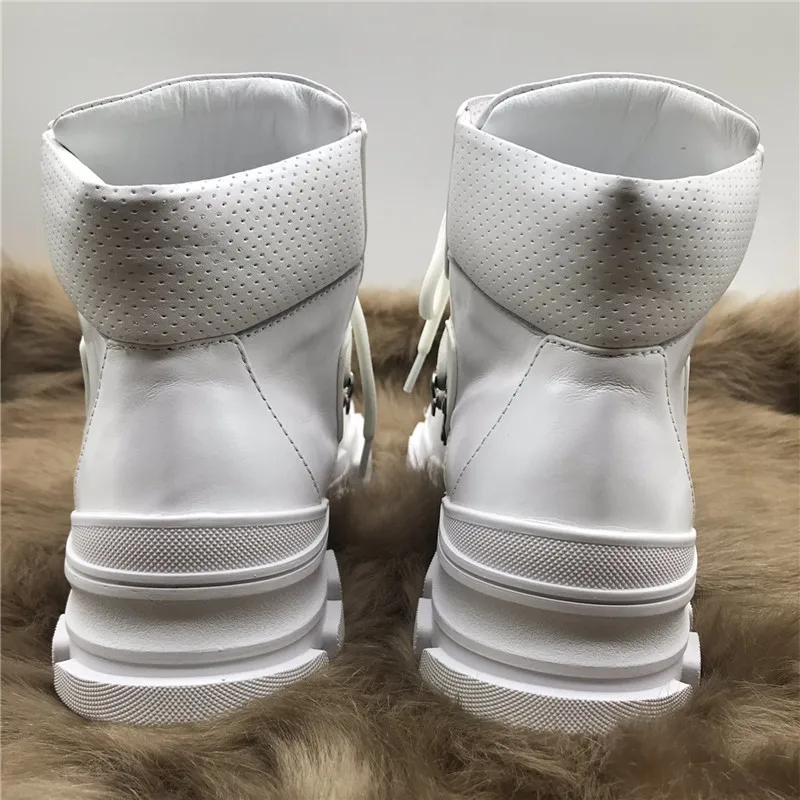 Retro Martin Boots Woman Thick Bottom Cross Lace Up Outdoor Runaway Footwear Punk Metal Decoration Short Ankle Botas Sneakers