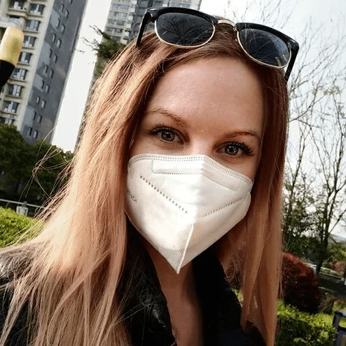 

100 pcs KN95 face mask free ship fedex dhl sf express real stock