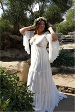 

2022 Lace Plus Size Beach Wedding Dresses V Neck Long Sleeves Bohemian Bridal Gowns A Line Floor Length Pregnant