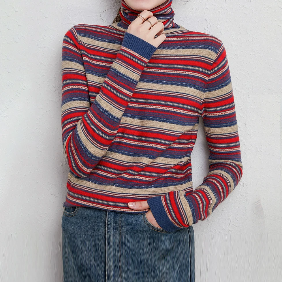 

Женский свитер в полоску, с воротником-хомутом и круглым вырезом