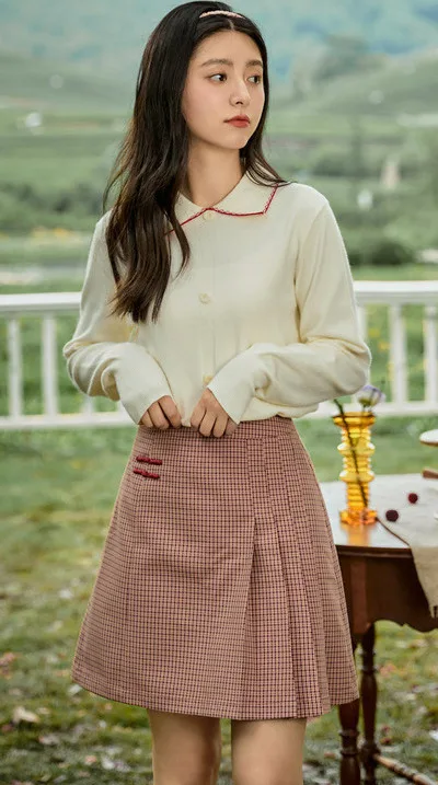 INMAN 2020 Autumn New Arrival Retro Style Vintage Check Button Asymmetrical Pleated Skirt