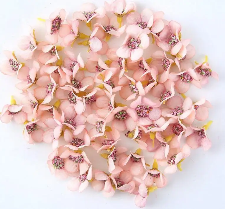 50 шт. 2 см искусственные цветы: Ромашки Цветок для Свадебная вечеринка Семья украшения DIY головной убор в форме гирлянды