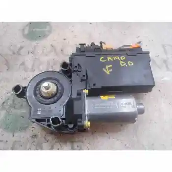 

WINDOW MOTOR FRONT RIGHT SEAT EXEO ST ST (3R5) (2009>) 0130821764 Bosch