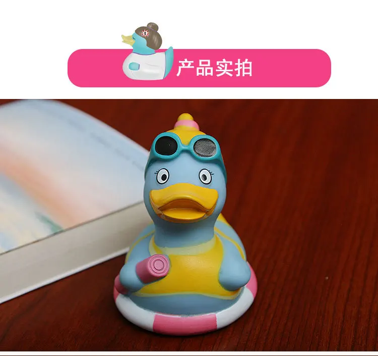 Duck Bath Toys Novelty Creative Play with Water Small Yellow Duck Environmentally Friendly PVC Rubber Baby Duck Bath Educational