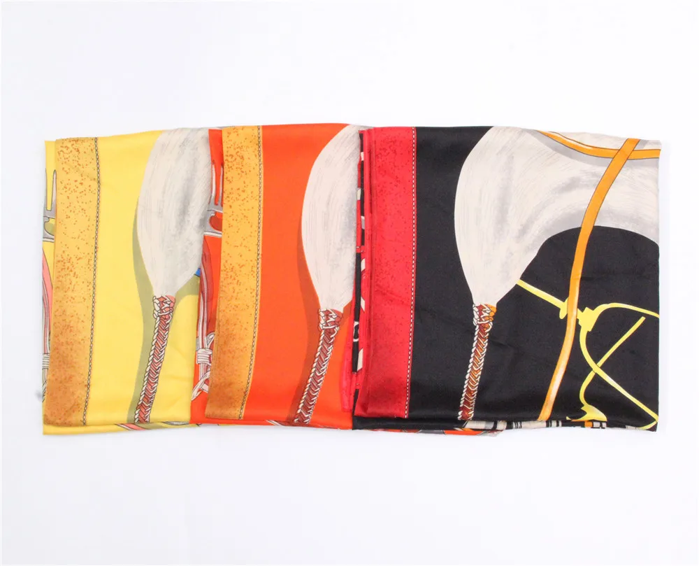 POBING Twill Seidenschal Damen Schals Satteldruck Stolen Bandana Luxus Kopftuch Hijab Quadratische Schals Wraps Seidenfoulards 130CM – Detail 1
