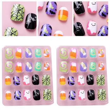

40pcs/2 Boxes Kids Fake Nails Assorted Patterns Full Cover Artificial Nails