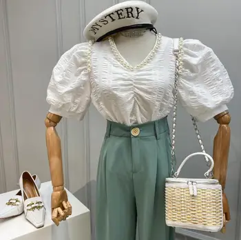 

Pearl Beaded V Neck Puffed Sleeves t-shirt Woman 2020 Summer New Ladies Temperament Loose Casual t shirt Tops r896