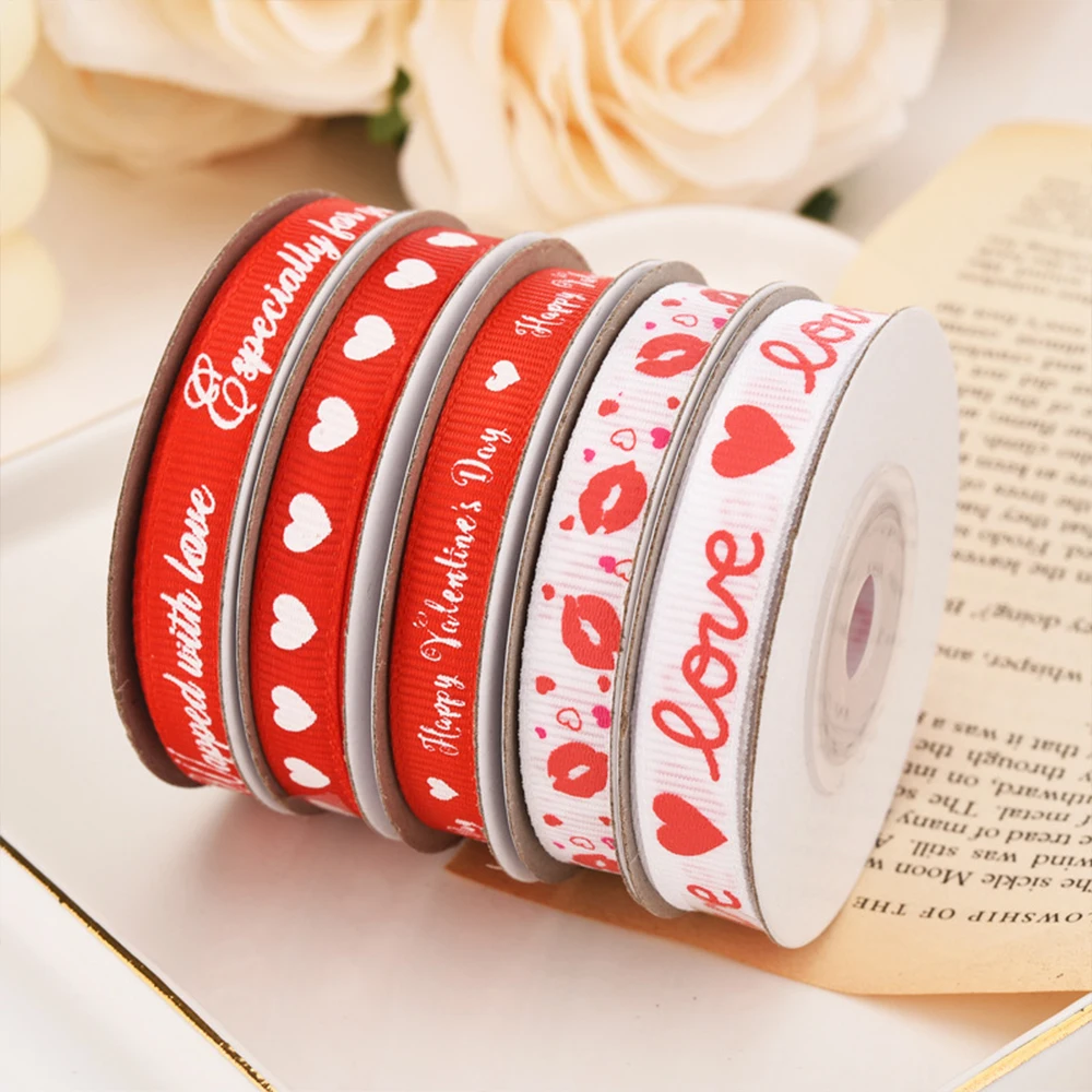 6 Rolls Valentine Ribbon Love Heart Printed Grosgrain Ribbons Red and White  Gift Wrap Ribbons Valentine's Day Wired Ribbon for DIY Crafts Wrapping