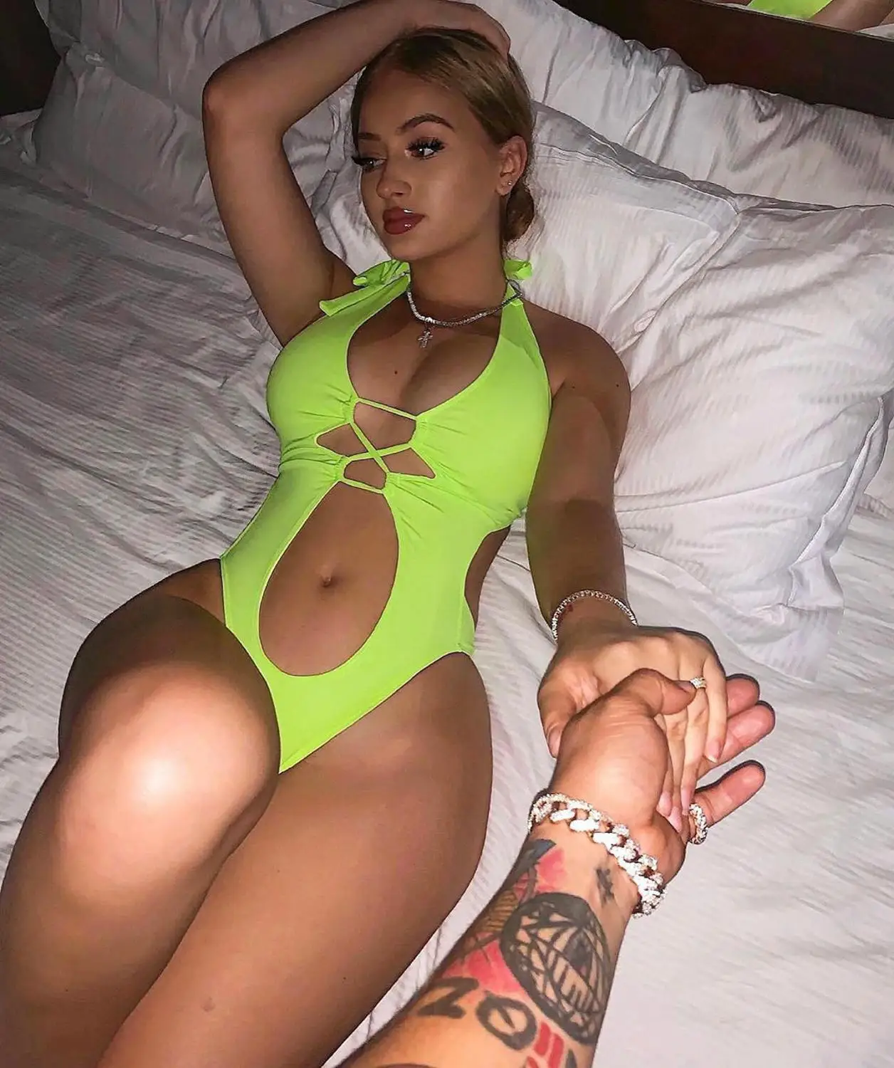 neon green BKLD боди для женщин, открытая женская летняя одежда, пляжные вечерние неоновые зеленые шорты, комбинезон с открытой спиной, облегающие боди - Цвет: neon green