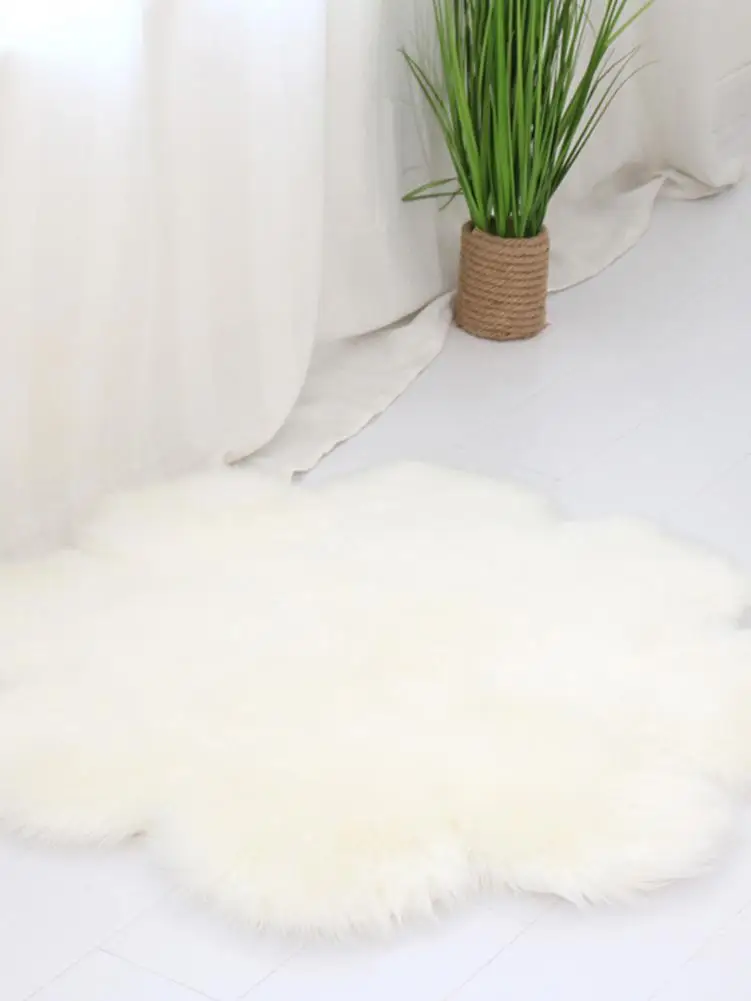 Soft Faux Fur Plush Carpets Wool Living Room Sofa Carpet Bedroom Cover Mattress Xmas Door Window Plum Shape Rugs Carpets