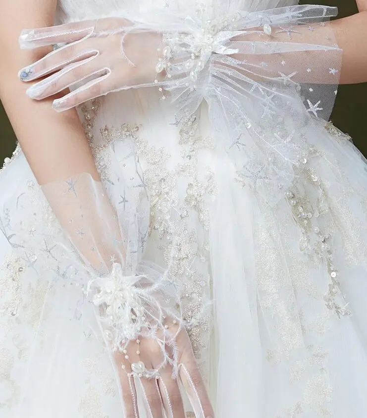 Women's elegant flower beaded perspective mesh short gloves female white color sexy lace glove R1724