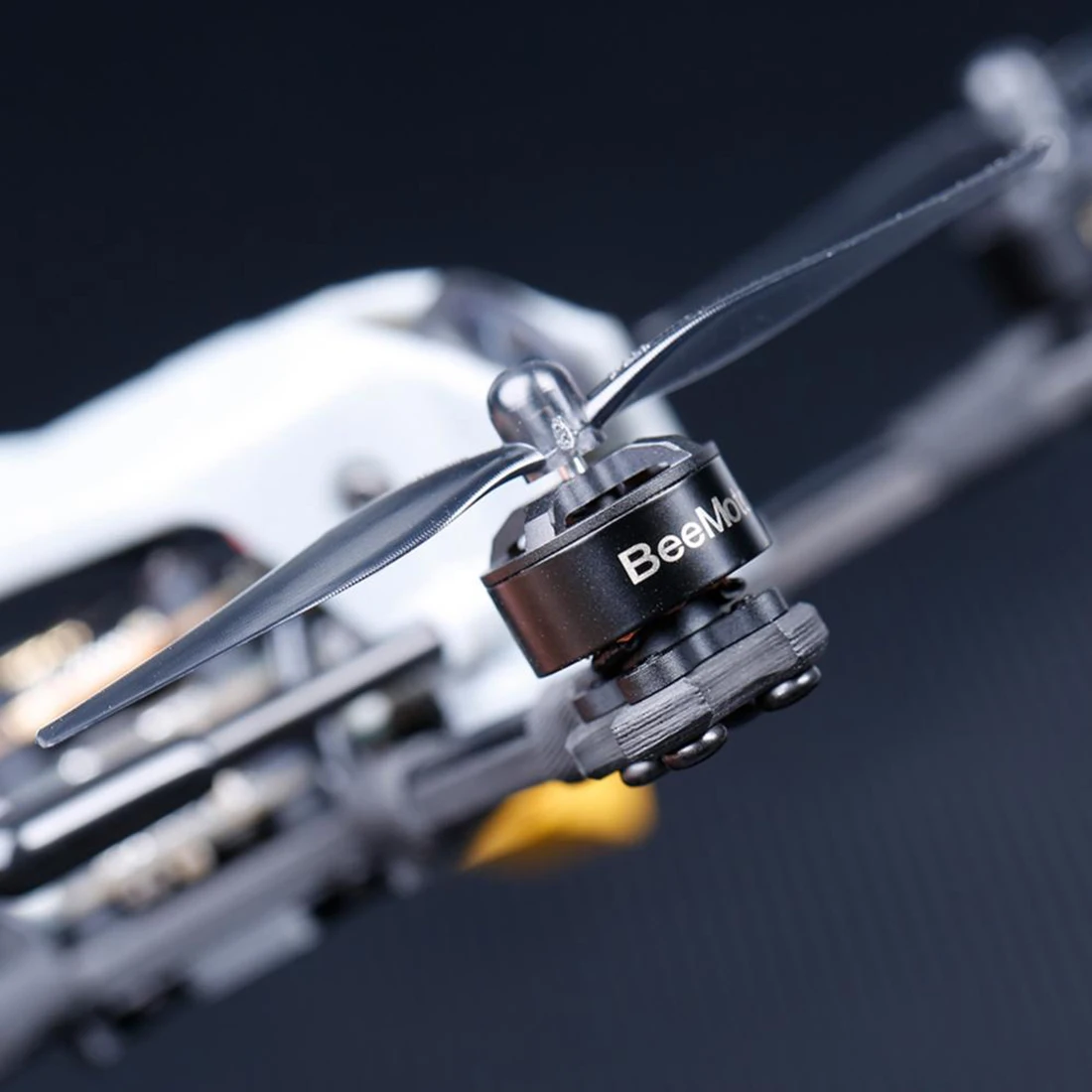 IFlight TurboBee 120RS 120 мм 2S микро FPV Дрон BNF/PNP с 2540 пропеллеров/1103 11000kV бесщеточный двигатель Turbo Eos2 камера