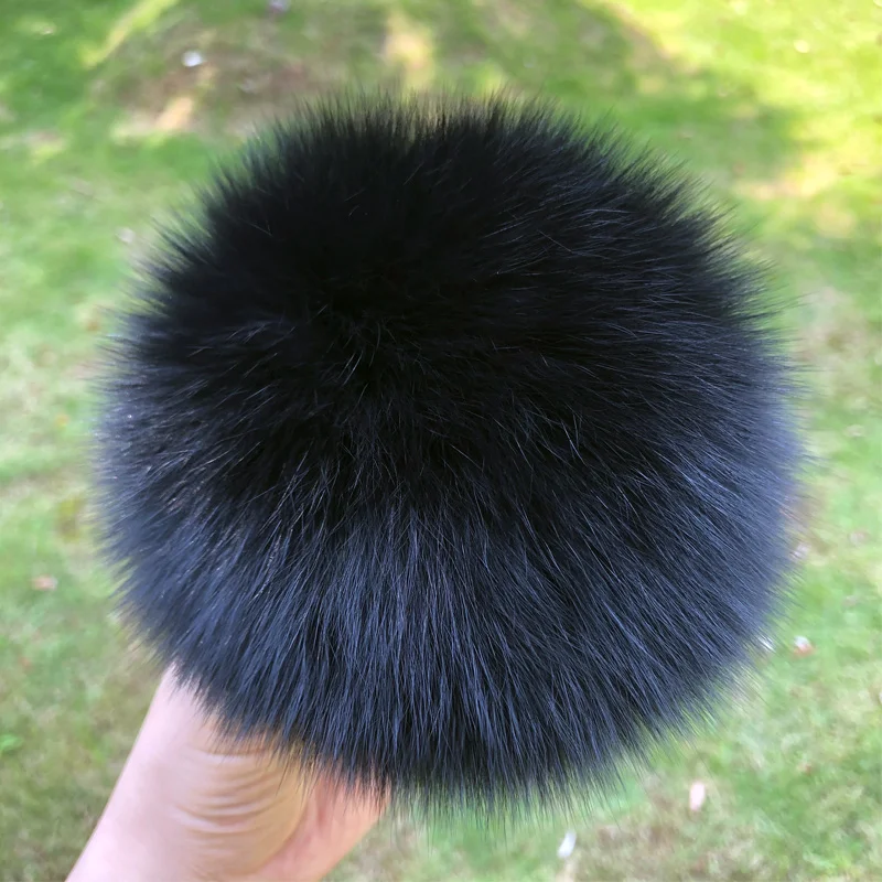 13 15 cm DIY Natural Color Real Raccoon Fur Pompoms For Bags Knitted Beanie Cap Hats Genuine fox fur Pom pom grey skully hat