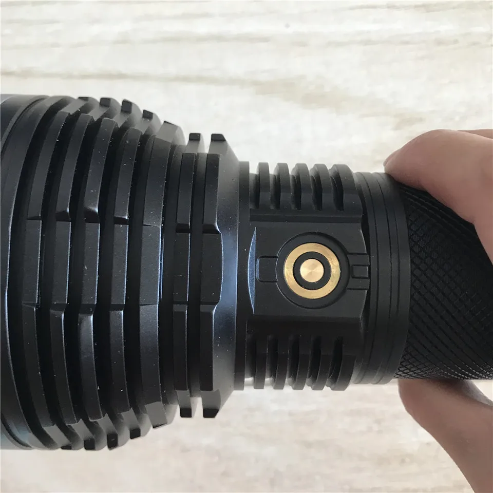 Imalent RT70 5500lm Magnetic LED Rechargeable Flashlight 903m 18650 Jungle Search Light IP68 Portable Flashlight (7)