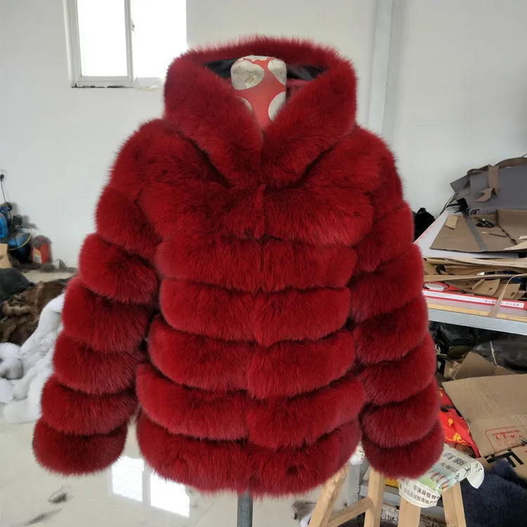 Натуральный Лисий мех зимние куртки и пальто короткий дизайн для женщин с капюшоном модные роскошные подлинный натуральных мех Женская верхняя одежда ткань