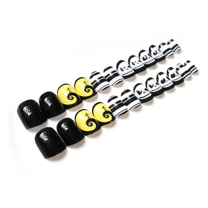 24Pcs Fashion Halloween yellow Moon press on nails for kids Black and White Punk Skull Short false nails for children with glue