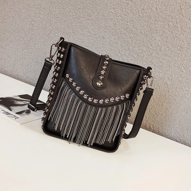 Punk Fashion Crossbody Shoulder Bags Rivets Tassels Women Handbag Rock Small Messenger Bag for Girls PU Leather High Quality