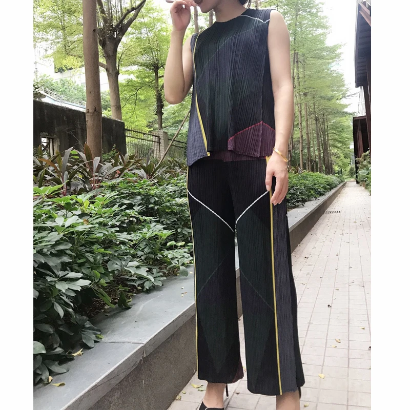 Miyake Fold комплект из двух предметов, модная нательная майка с геометрическим рисунком+ Прямые брюки, костюм - Цвет: Черный