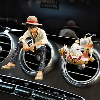 Dekoracja samochodu Cartoon Anime Luffy Yukino figurki ozdoby łódź piracka Model Auto wylot powietrza akcesoria wewnętrzne zabawki prezenty tanie i dobre opinie CN (pochodzenie) Z żywicy