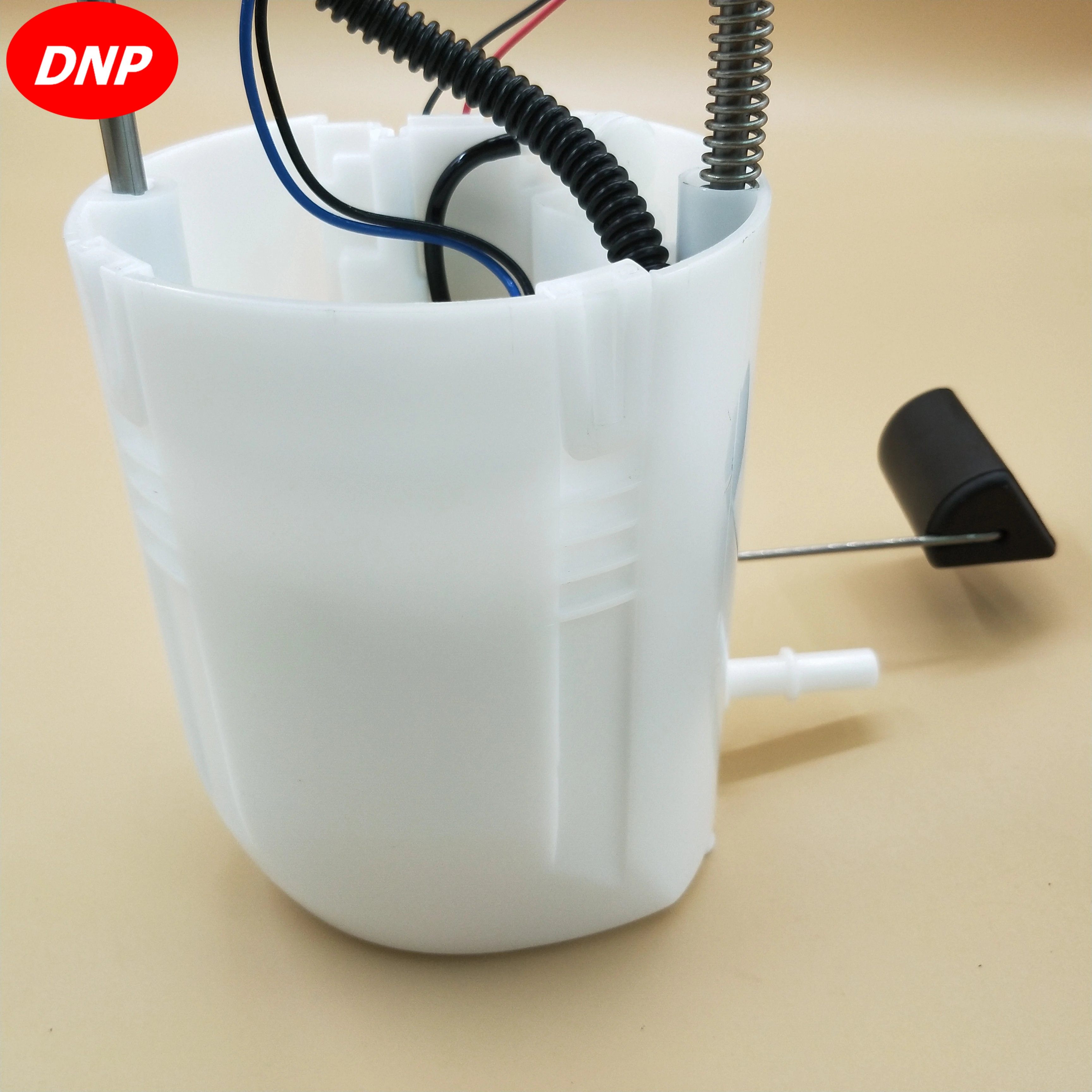 DNP Fuel Pump Assembly For Suzuki Grand Vitara 15100-64812