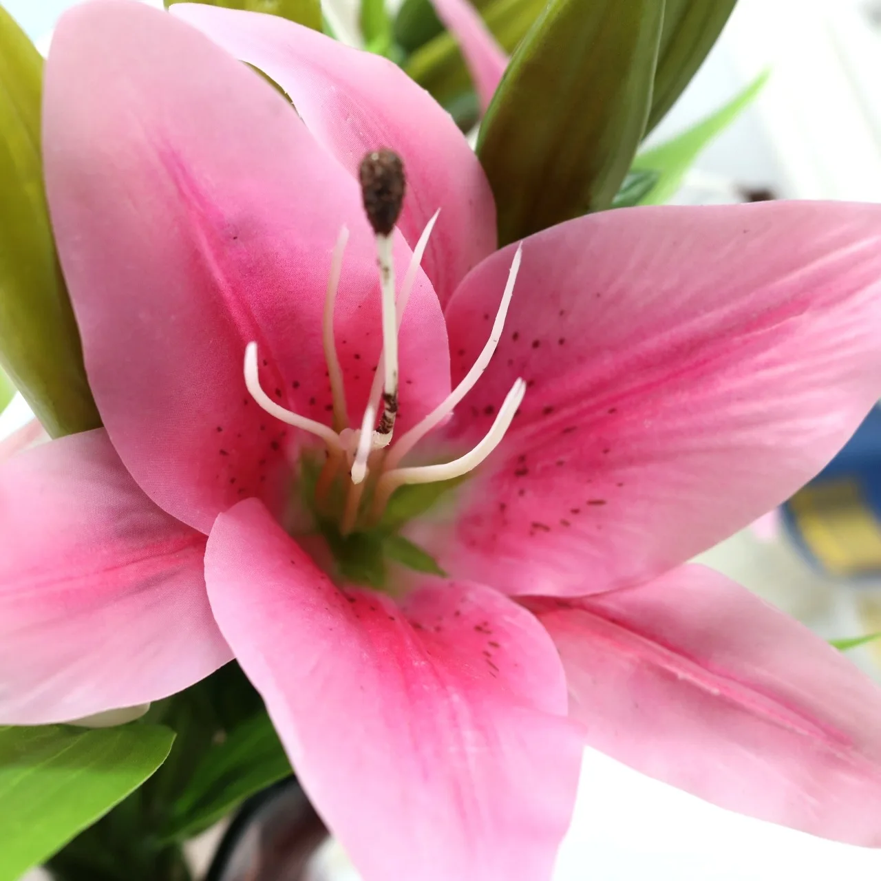 Искусственная лилия Флорес, 3 головки, настоящее прикосновение, сделай сам, свадебные, искусственные цветы, букет, растения, Белая лилия, домашние, вечерние, декор для демонстрации