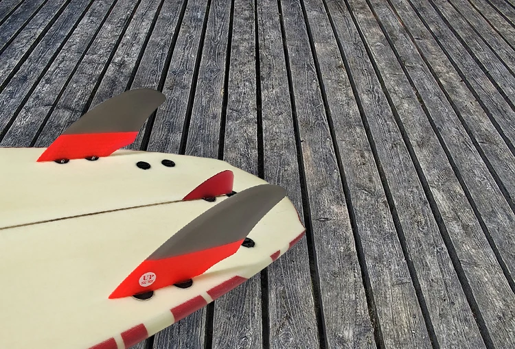 装板效果（灰红）