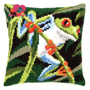 

foamiran for needlework latch hook rug kits cross-stitch pillow eembroidery pillow hook needlework crafts do it yourself Frog