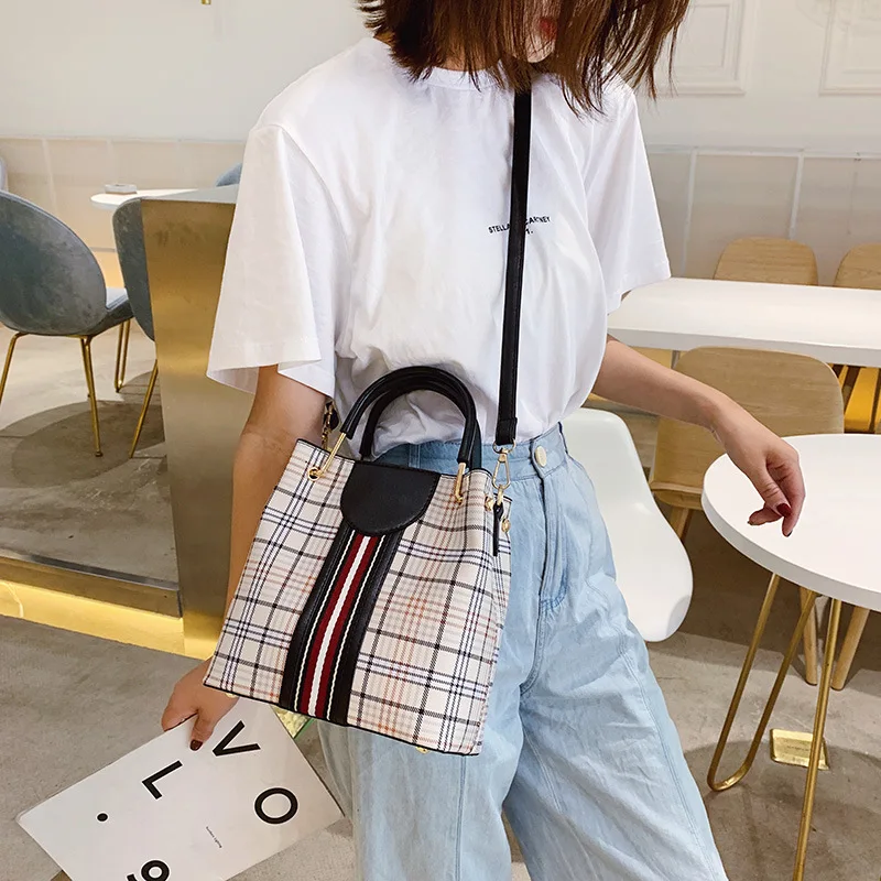 

2019 New European and American style check bucket bag, single-shoulder, single-shoulder, single-shoulder, single-shoulder women