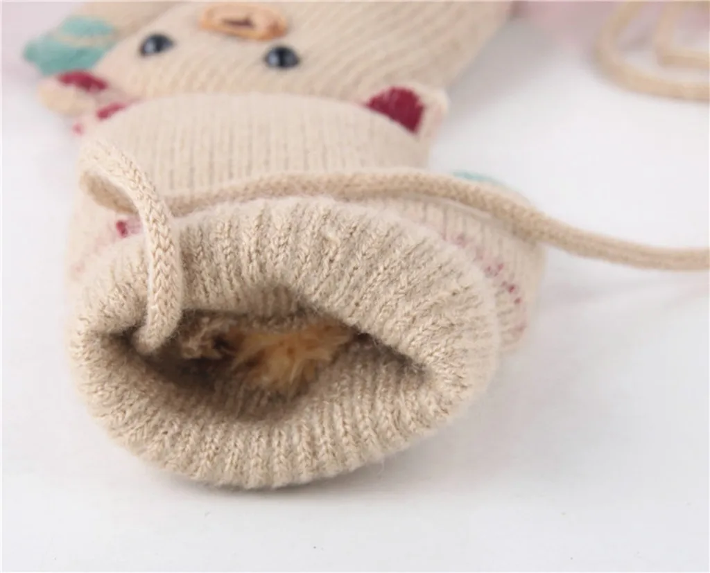 Зимние перчатки для маленьких девочек и мальчиков; зимние вязаные Лоскутные теплые варежки с героями мультфильмов; перчатки с ремешком; перчатки для девочек;# A20