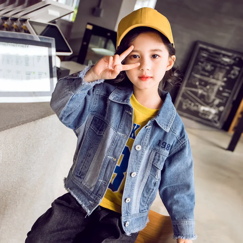 

2019 New Style Girls' Jean Jacket Casual Tops Western Style Korean-style Short Children Lettered Joint Denim Top