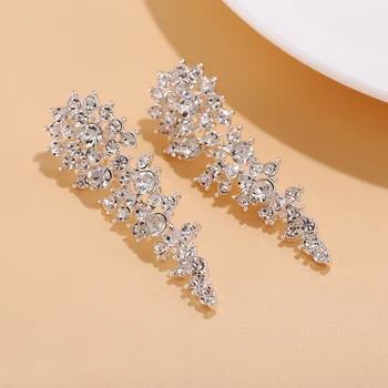 

New Arrival Luxury Crystal Long Bridal Clip on Earrings Without Piercing for Women Wedding Party Engagement No Hole Ear Clips