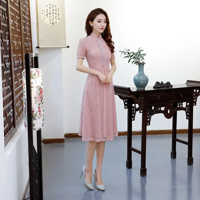 Розовое кружево Новинка выдалбливают Cheongsam женский Мандарин Воротник длинное вечернее платье Vestidso негабаритных 3XL с коротким рукавом Qipao
