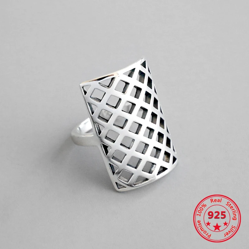 

Hot Factory Price S925 Sterling Silver Fine Rings Retro Simple Glossy Hollow Plaid Square Wide Ring Personality Women Jewelry