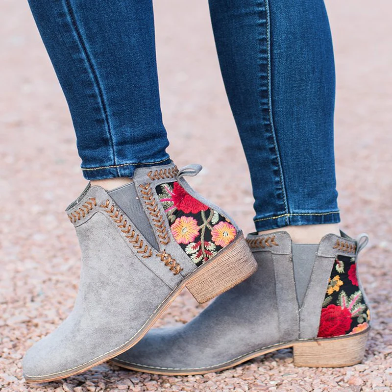 New Classic Women Ankle Boots Autumn Winter Female Slip On Women Causal Ankle Boots Platform Shoes Woman Flats Plus Size 35-43
