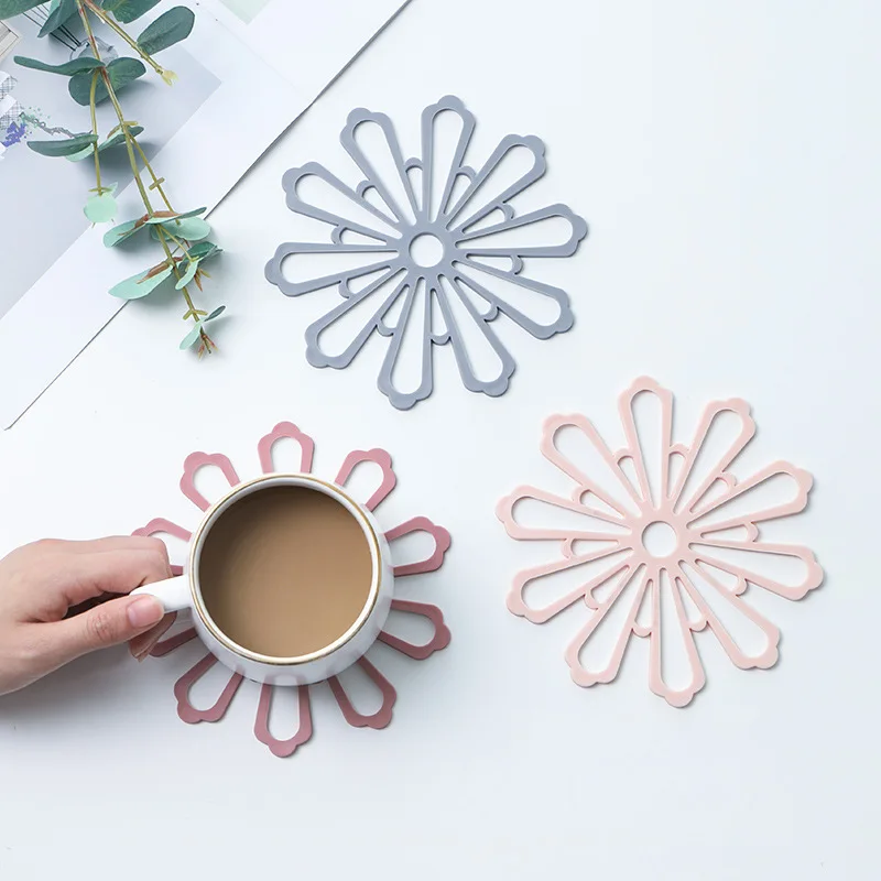 

Household Insulation Table Mat with Anti-scalding Creative Japanese Non-slip Desktop Plate Pad Dish Mat Bowl Mat Coaster Pot Mat