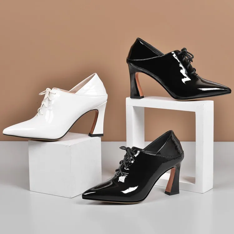 

BELLECOM New women's shoes in autumn 2019, high heels, point, patent leather, deep mouth, all-around single shoes