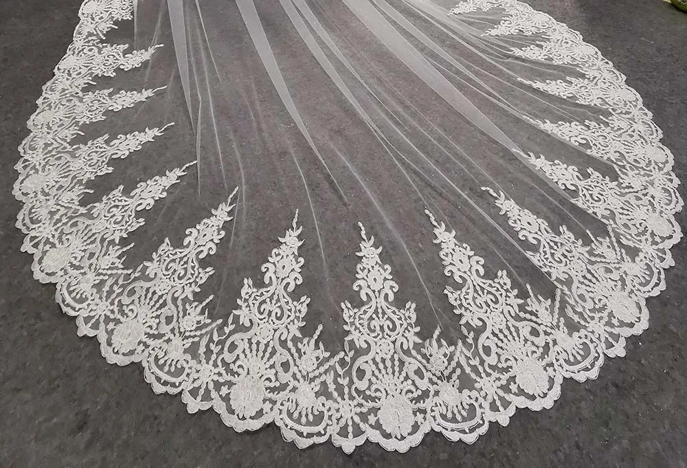 Lace Veil Real Photos Long Lace Bridal Veil Comb 3.5 Meters 1 Layer Cathedral Wedding Veil Wedding Accessories