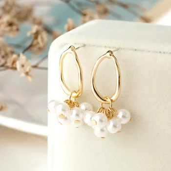 

Fashion tassel pearl earrings female Contracted temperament long beaded pearl earrings Metal geometry stud earrings for women