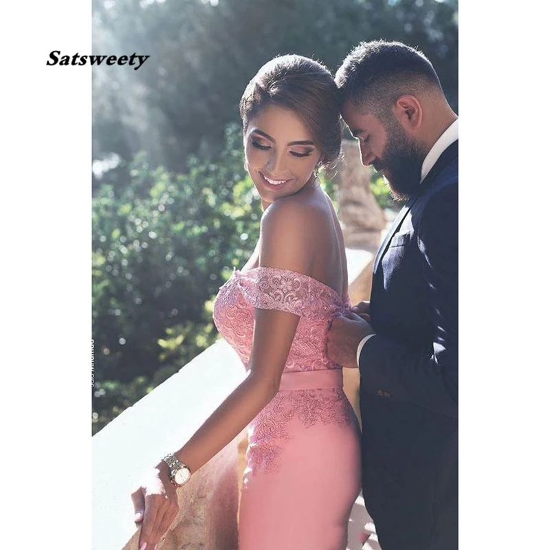 Sexy-Off-Shoulder-Mermaid-Prom-Dresses-Romantic-Pink-Lace-Applique-Party-Evening-Gowns-With-Satin-Belt (2)