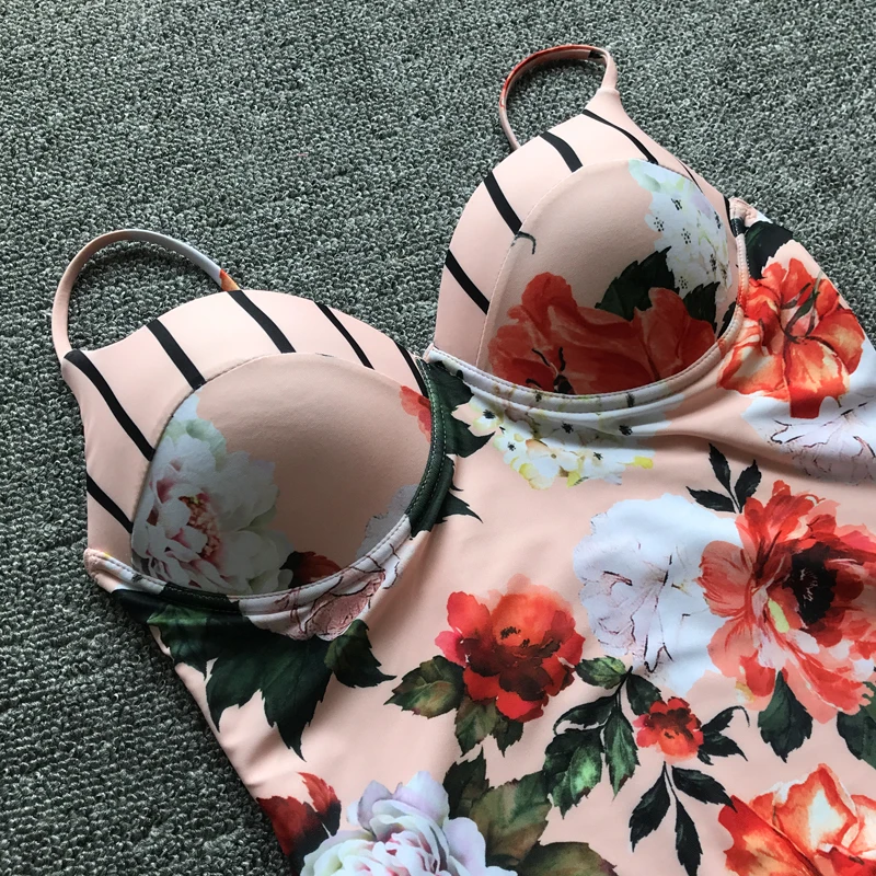 H32e46aa61fd8434182cc7abaae34712bB