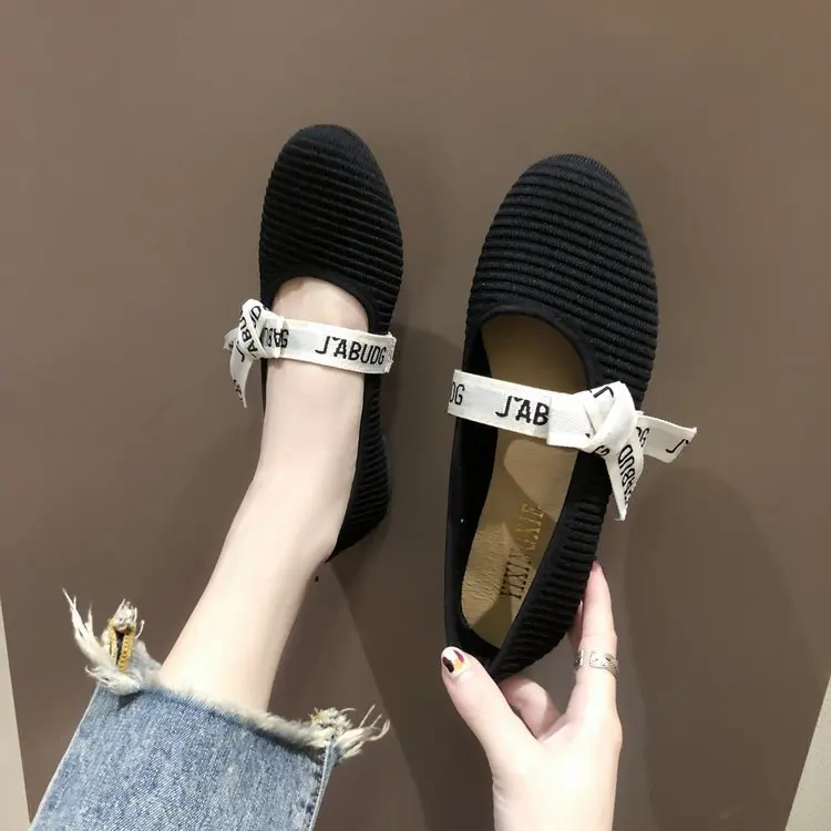

Peas shoes female spring 2019 new students flat shallow mouth set foot bow sweet single shoes casual small shoes