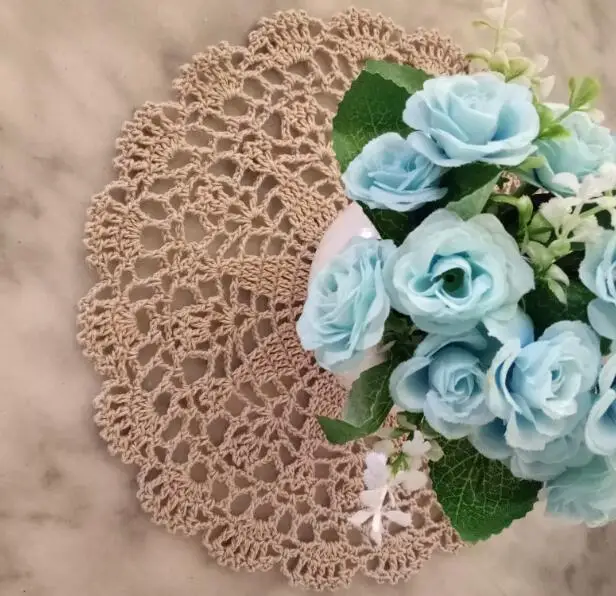 Description Picture 5 of item25CM Round Vintage Cotton Cup Coaster Mug Christmas Table Placemat Cloth Lace Crochet Tea Coffee Wedding Doily Handmade Pad