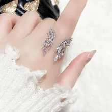 Exquisite Angel Wings Ring Sparkling Fashion Crystal Ring Ladies Adjustable Finger Ring