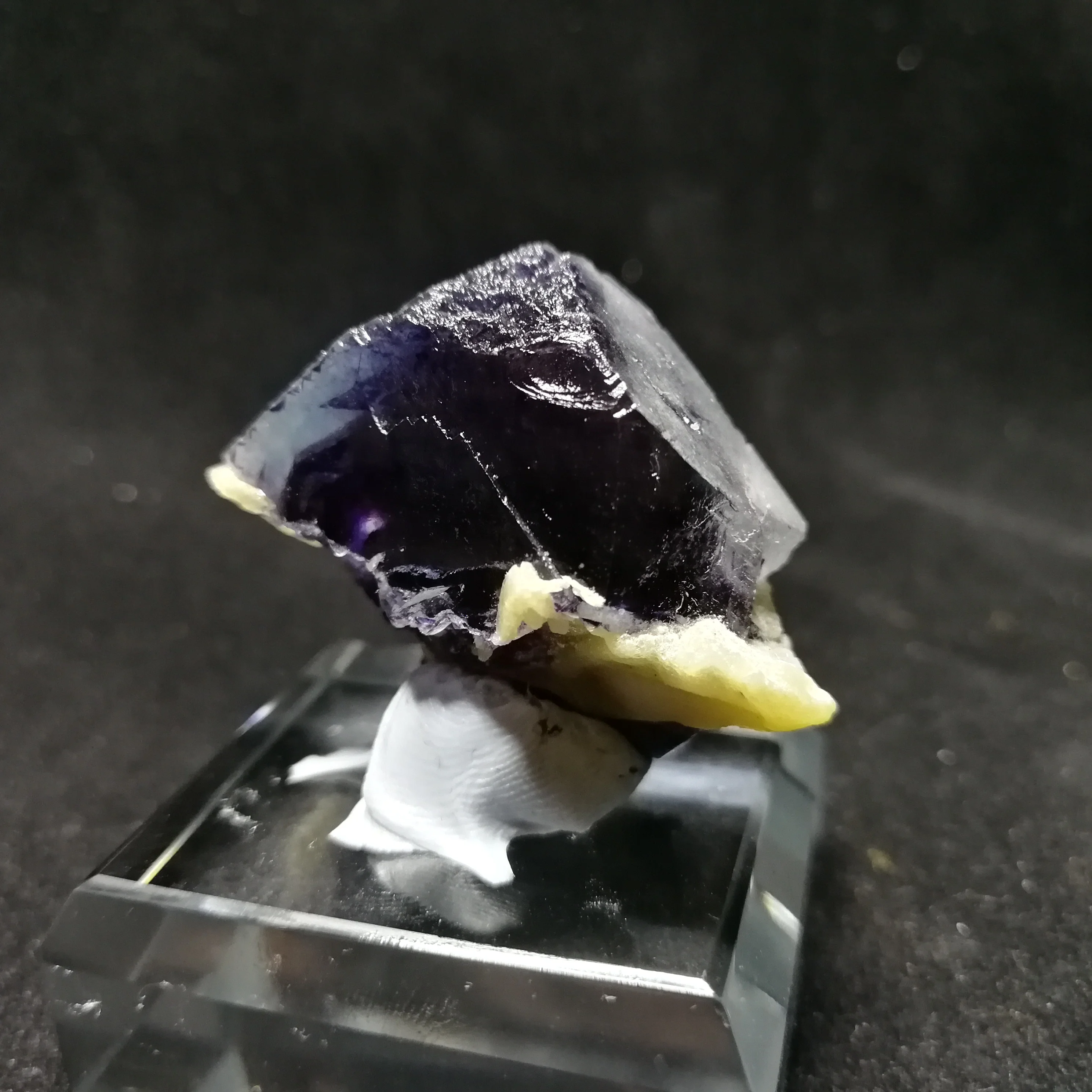 

27.0gNatural dark purple fluorite, crystal mineral crystal specimen
