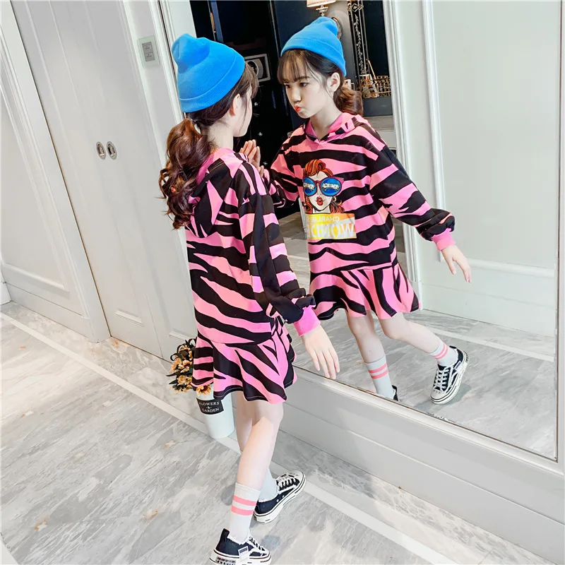 

2019 autumn new girls striped hooded dress cartoon pattern sweater skirt wood ear dress