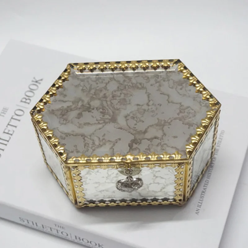 

Hexagonal Antique Mirror Copper Edge Glass Jewelry Box, Retro Jewelry Display Stand, Storage Jewelry Box, Golden Decoration